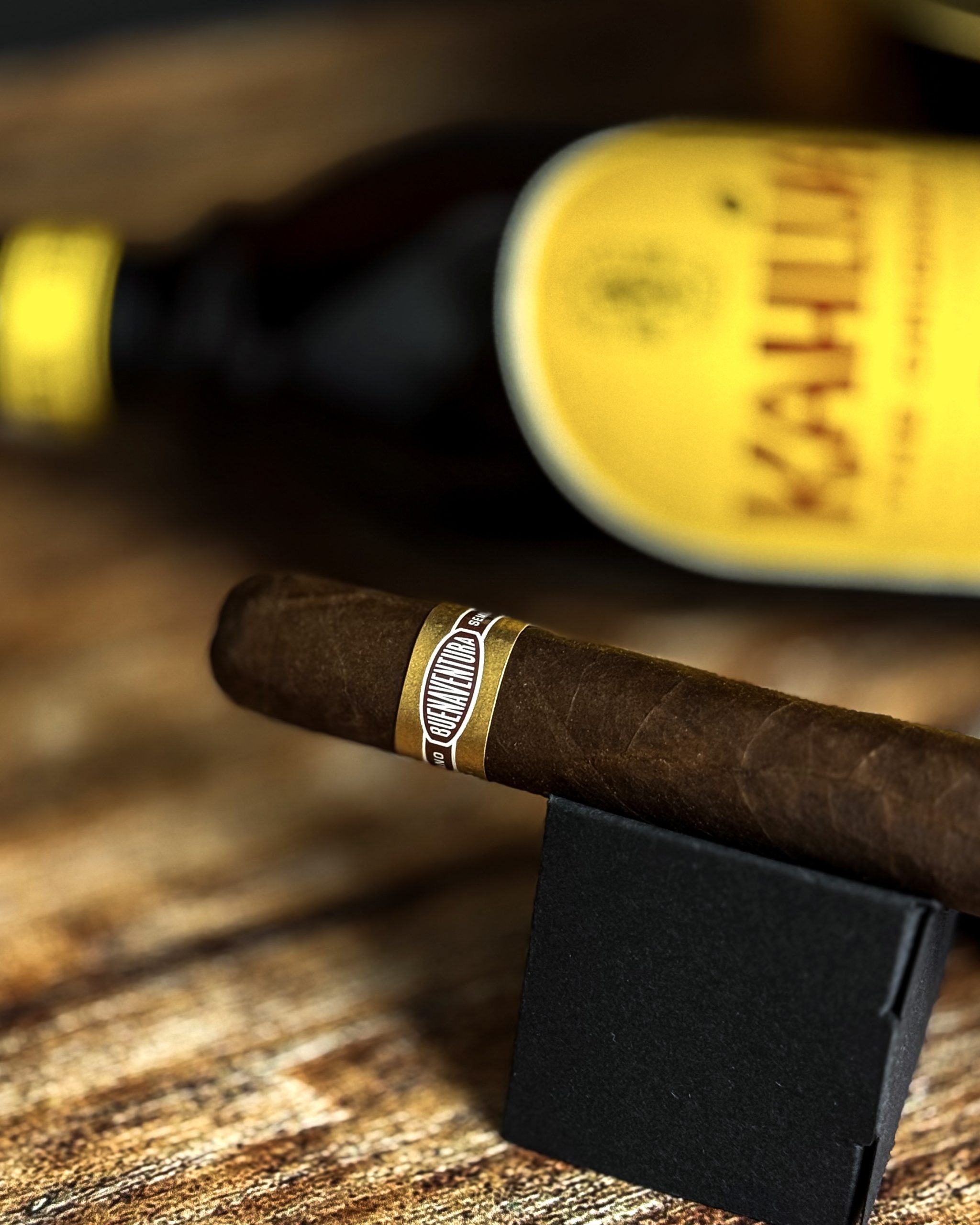 Polski Aficionado Curivari Buenaventura Pralines P554 cigar