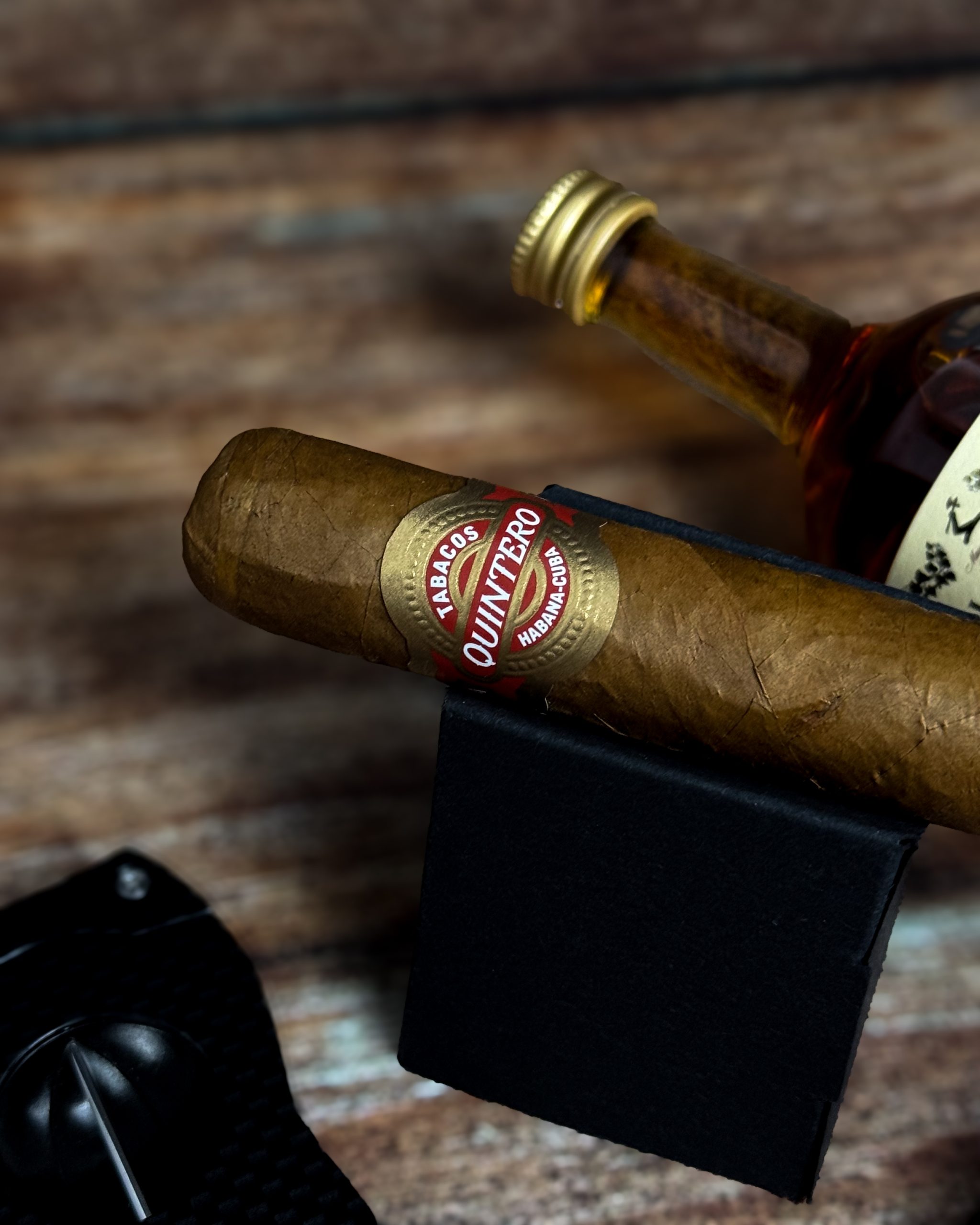 Habanos Quintero Favoritos cigar Polski Aficionado